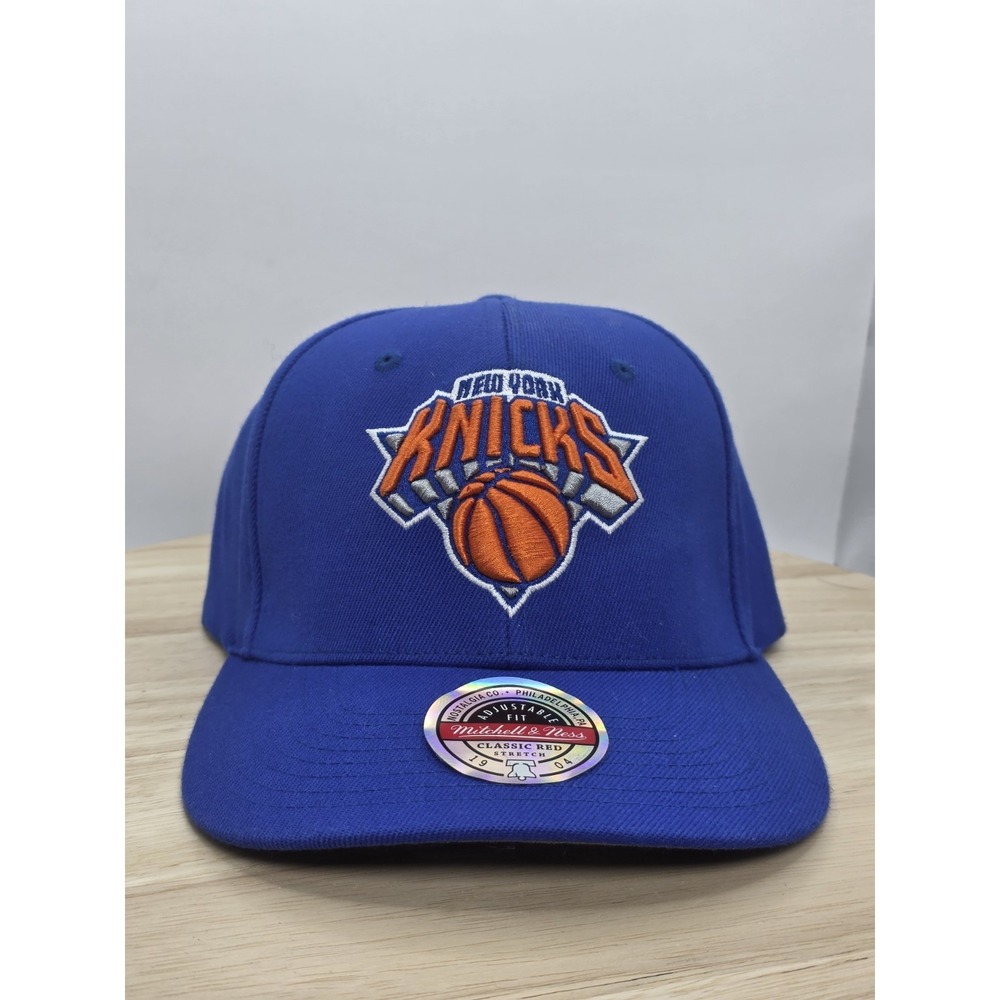 Mitchell & Ness New York Knicks NBA Core Basic Classic Logo Snapback Hat Cap New